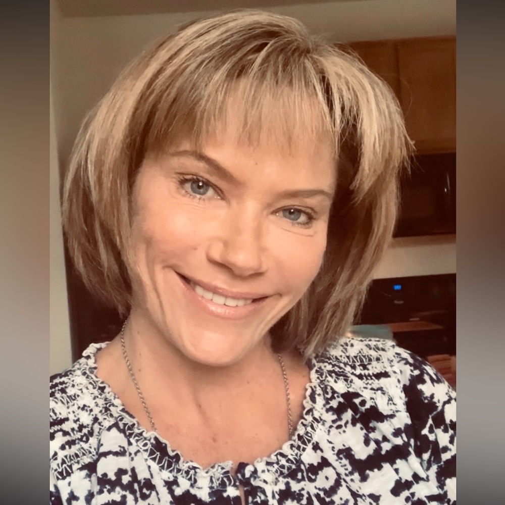 Meet your Posher, Angela